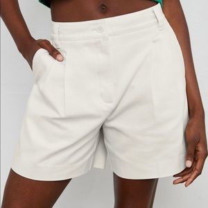 Aritzia Sunday best brinley short
